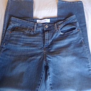 Signature Women Levi Strauss Jeans